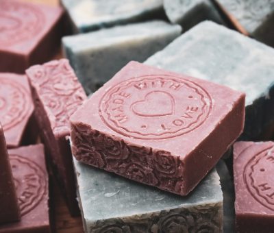 Comment choisir son savon au lait de chèvre ?